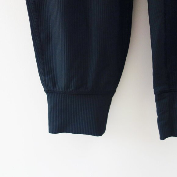 Old Navy High-Waisted PowerSoft Ankle Ribbed Joggers in Black (M Petite) NWT! - Picture 9 of 13